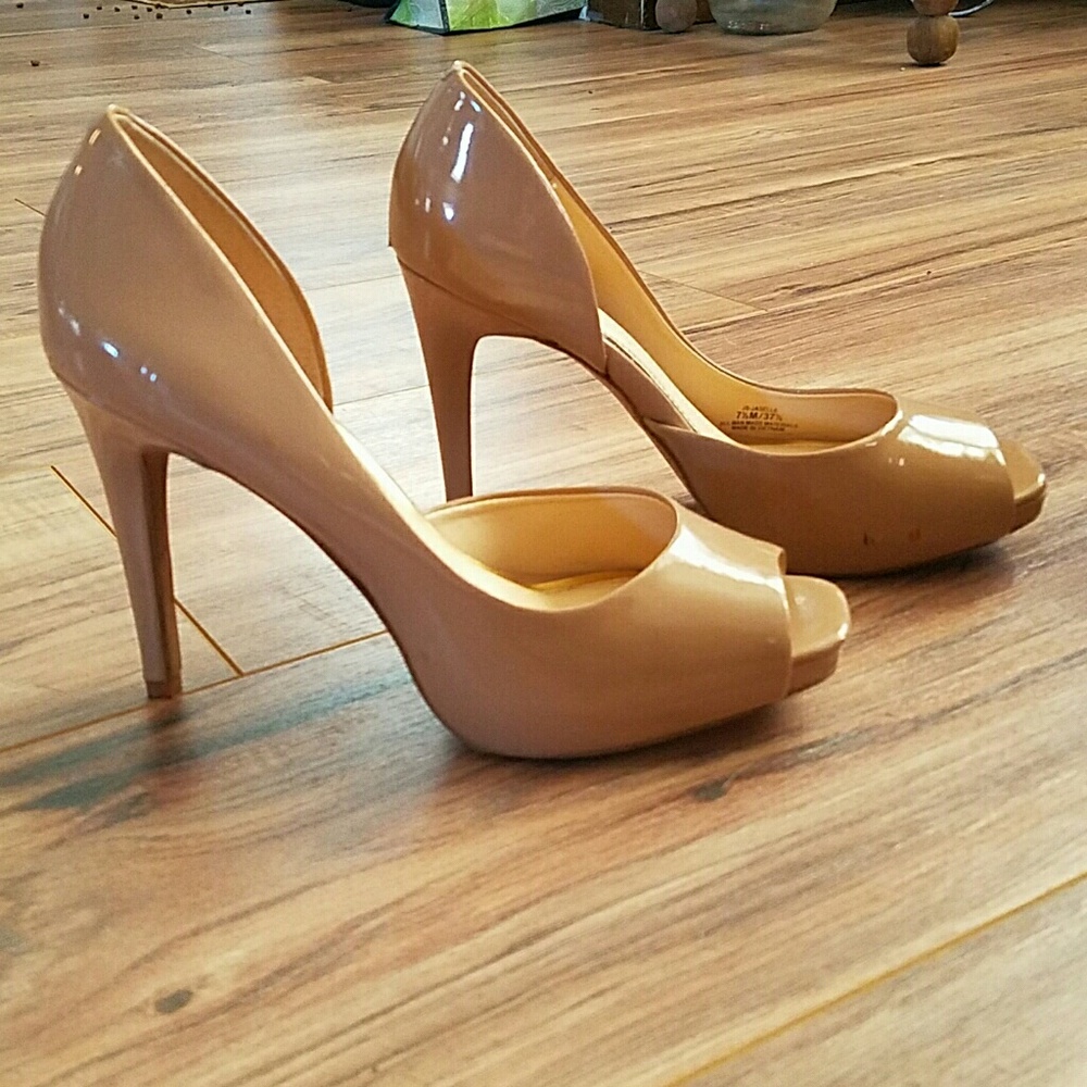 Nude Jessica Simpson Heels